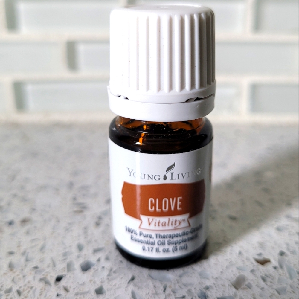 Young Living Clove Vitality Essential Oil